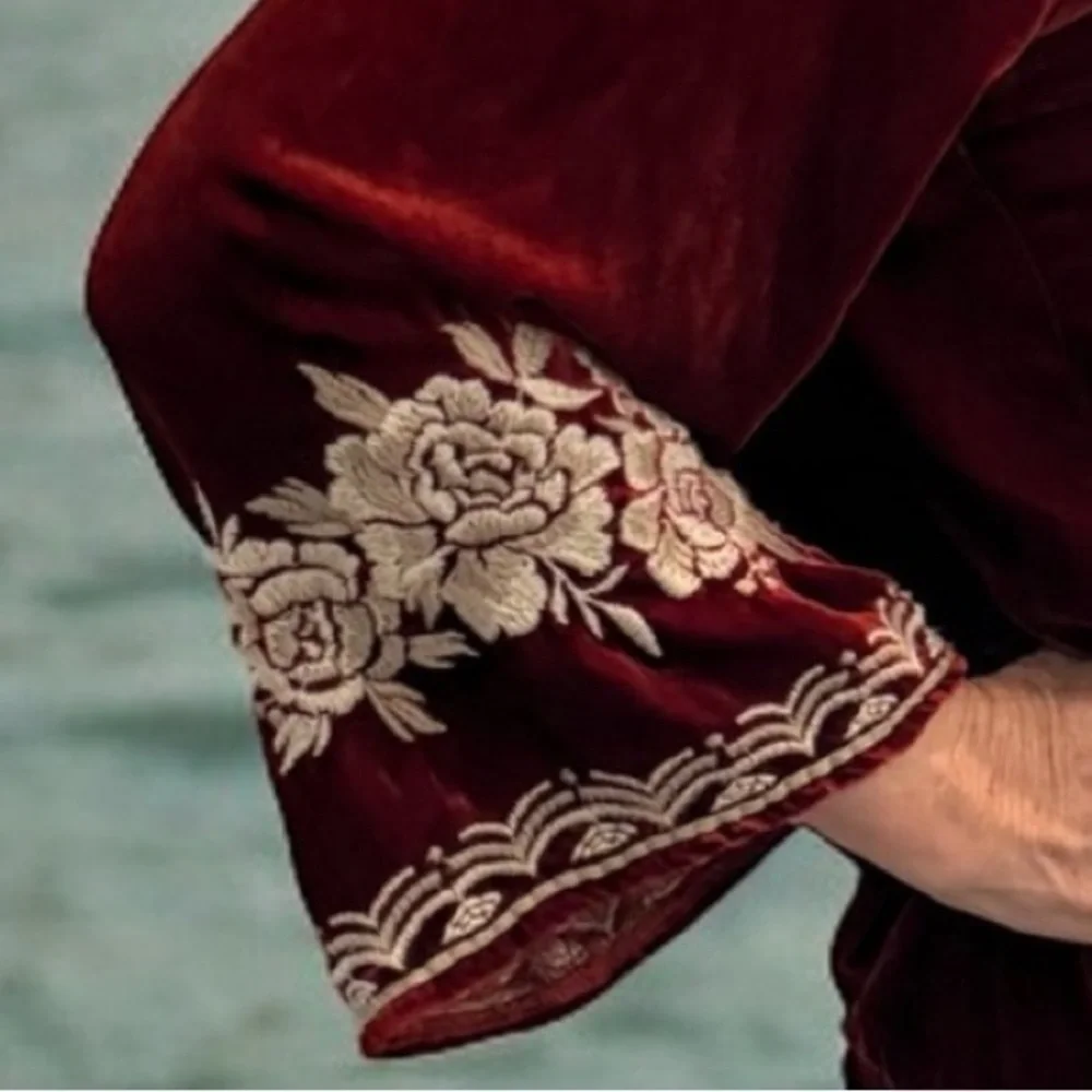 Johnny Was Heavily Embroidered Olenna Velvet 3/4 Sleeve Flutter Top NWT - Picture 3 of 8